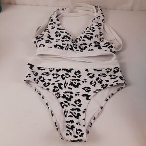 Beachsissi Womens Bikini 2 Piece Size Small Black & White Leopard Print
